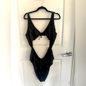 SKIMS Woven Shine Tie Front Teddy